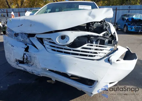 2007 Toyota Camry Le z USA, uszkodzony, nr VIN 4T1BE46K97U505365